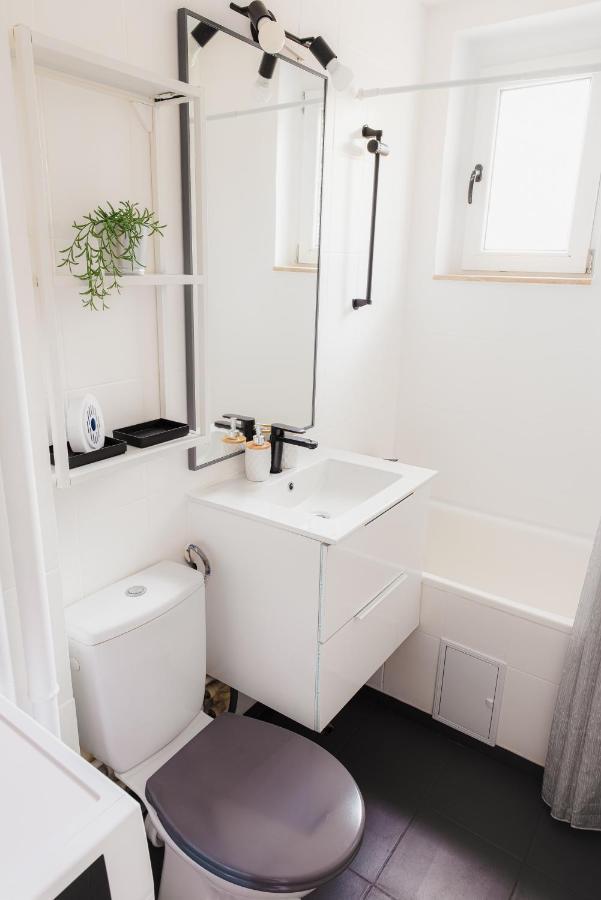 Cozy Apartment Ultracentral Universitate Square Букурещ Екстериор снимка